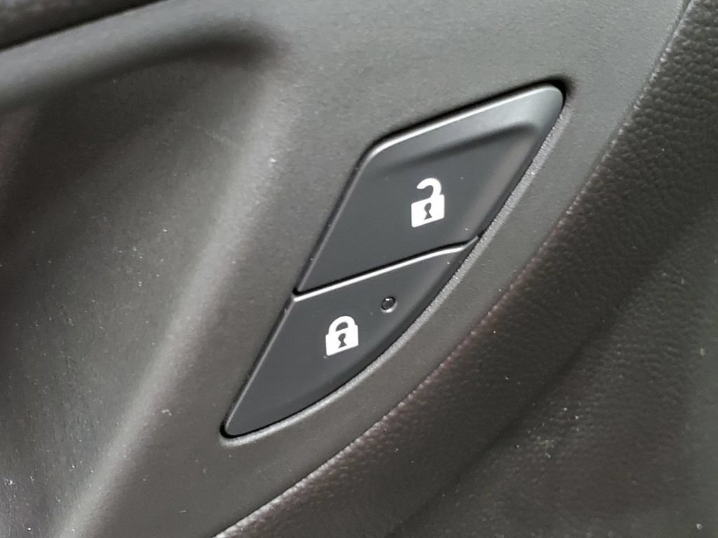 Used 2024 Chevrolet Equinox LT FWD image 27
