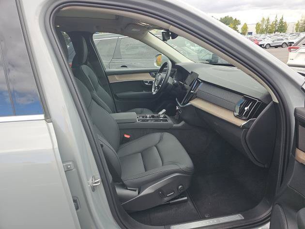 Used 2026 Volvo XC90 B6 Plus AWD/4WD image 9