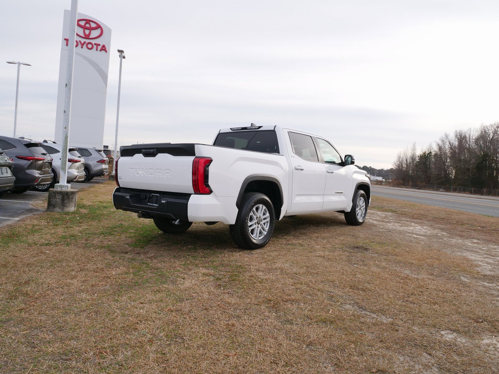 Used 2025 Toyota Tundra SR5 image 3