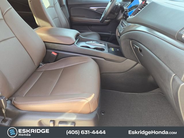 Used 2025 Honda Passport EX-L image 16