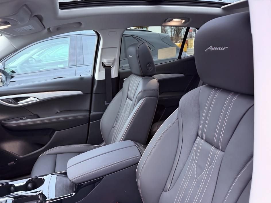 New 2026 Buick Envision Avenir AWD/4WD image 10