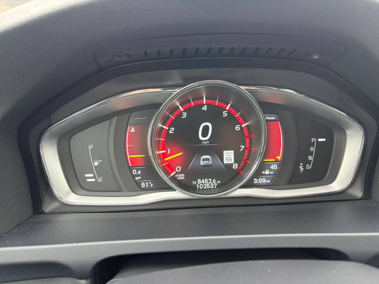 Used 2016 Volvo V60 T6 R-Design Platinum w/ Climate Package image 14