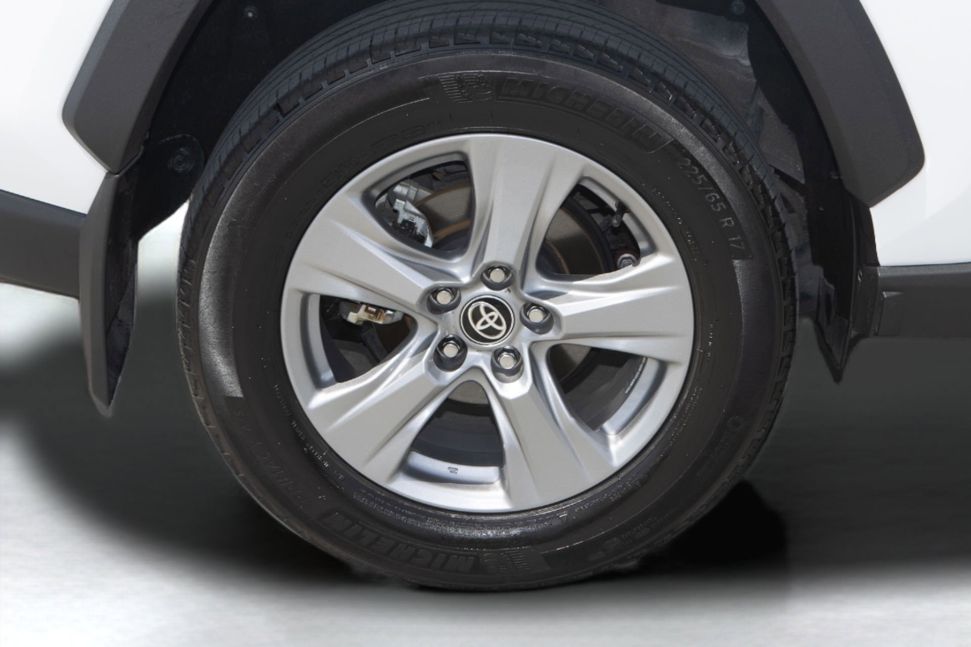 Used 2024 Toyota RAV4 XLE image 38