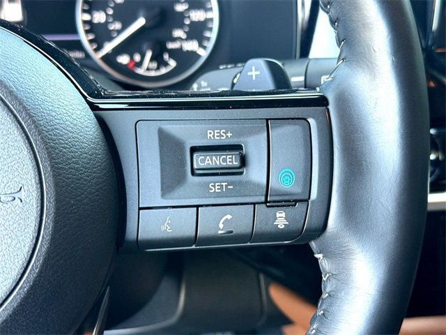 Used 2023 Nissan Pathfinder Platinum image 15