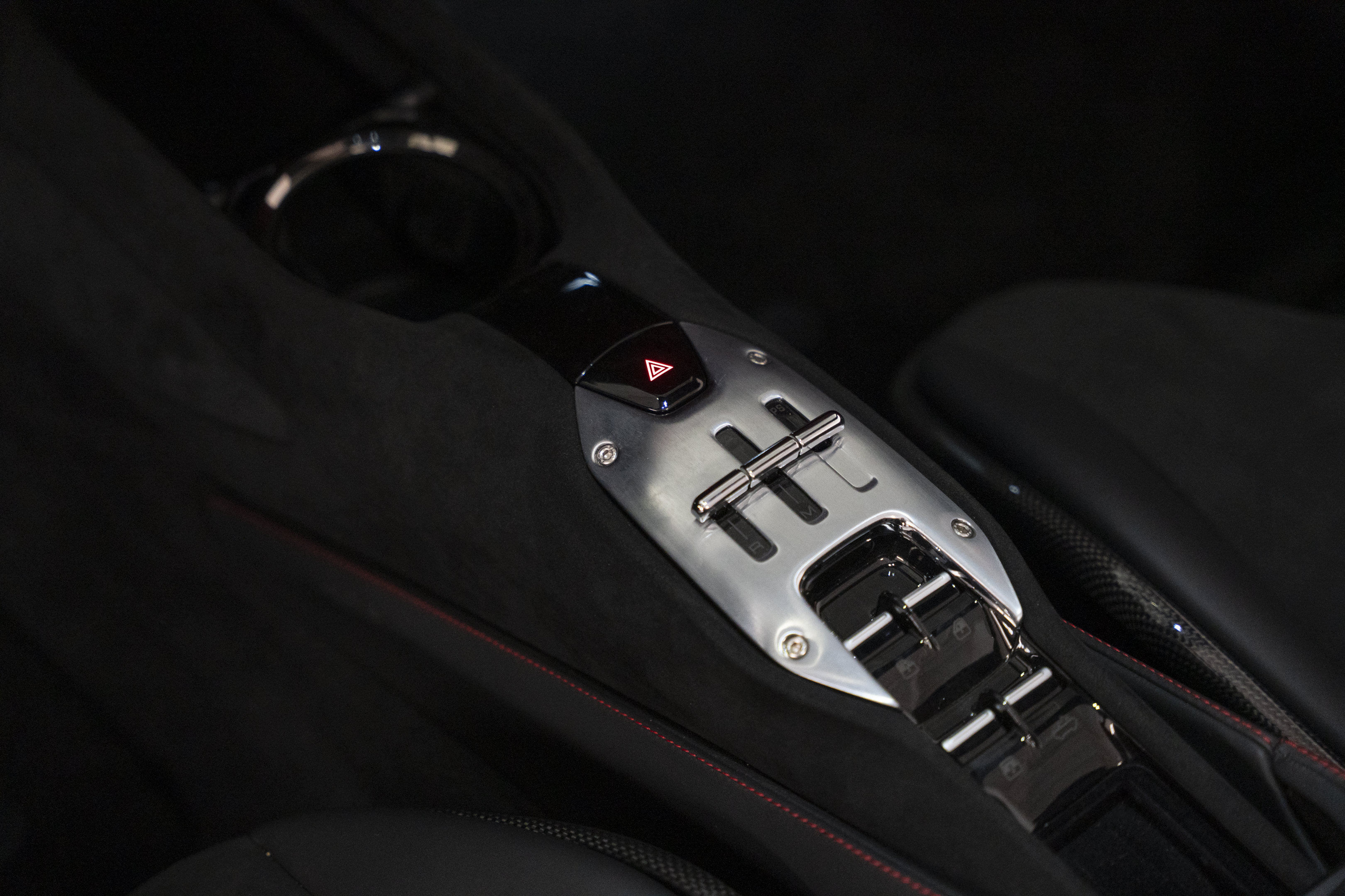 Used 2022 Ferrari SF90 Spider AWD/4WD image 46