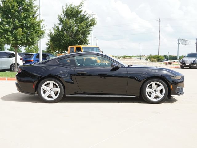 Used 2026 Ford Mustang Premium RWD image 10