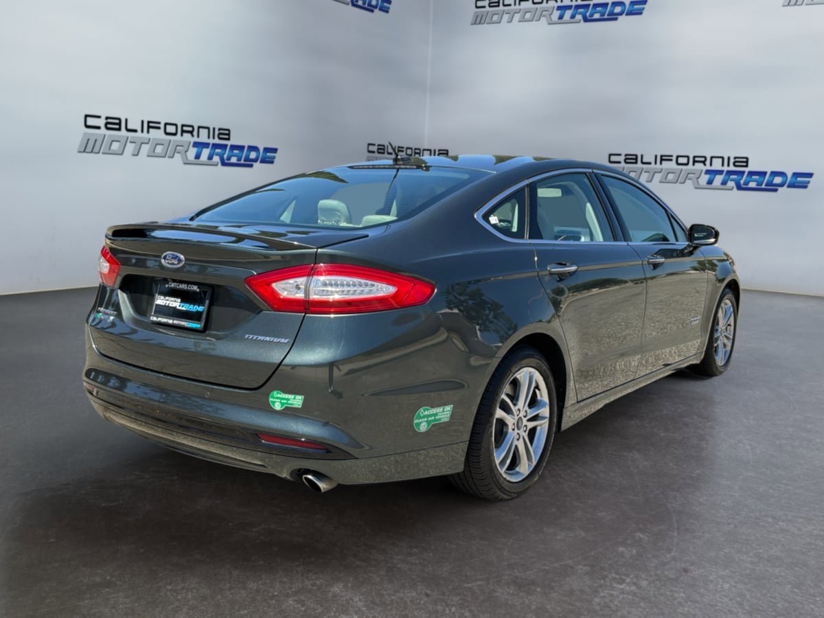 Used 2016 Ford Fusion Energi Titanium w/ Driver Assist Package FWD image 5