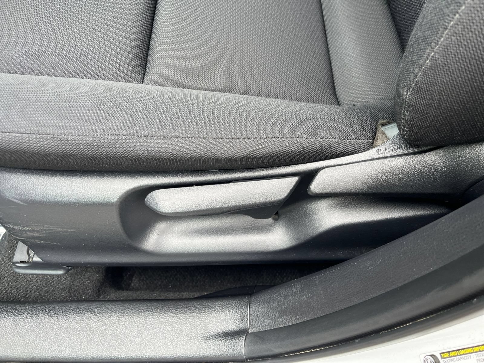 Used 2025 Toyota Corolla LE FWD image 21