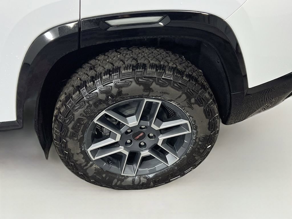 New 2026 GMC Terrain AT4 w/ Technology Package II image 24