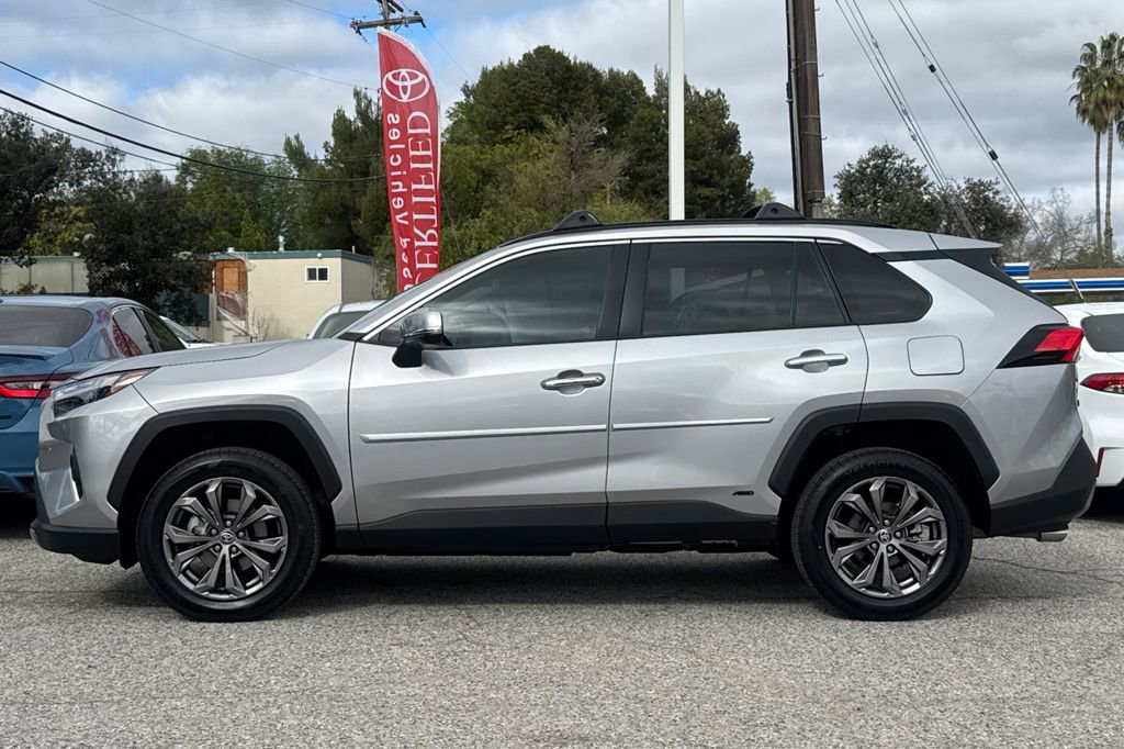 Used 2023 Toyota RAV4 Limited image 6