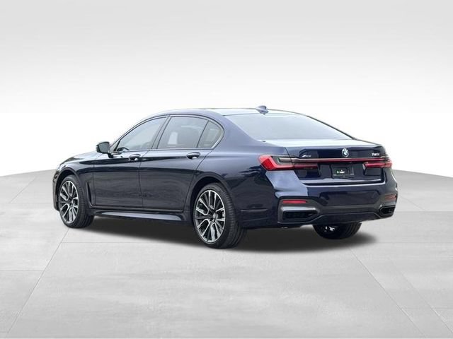 Certified 2022 BMW 750i xDrive w/ Luxury Rear Seating Package AWD/4WD image 5