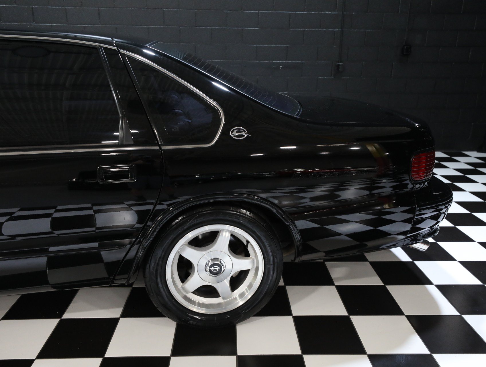 Used 1996 Chevrolet Impala SS RWD image 26