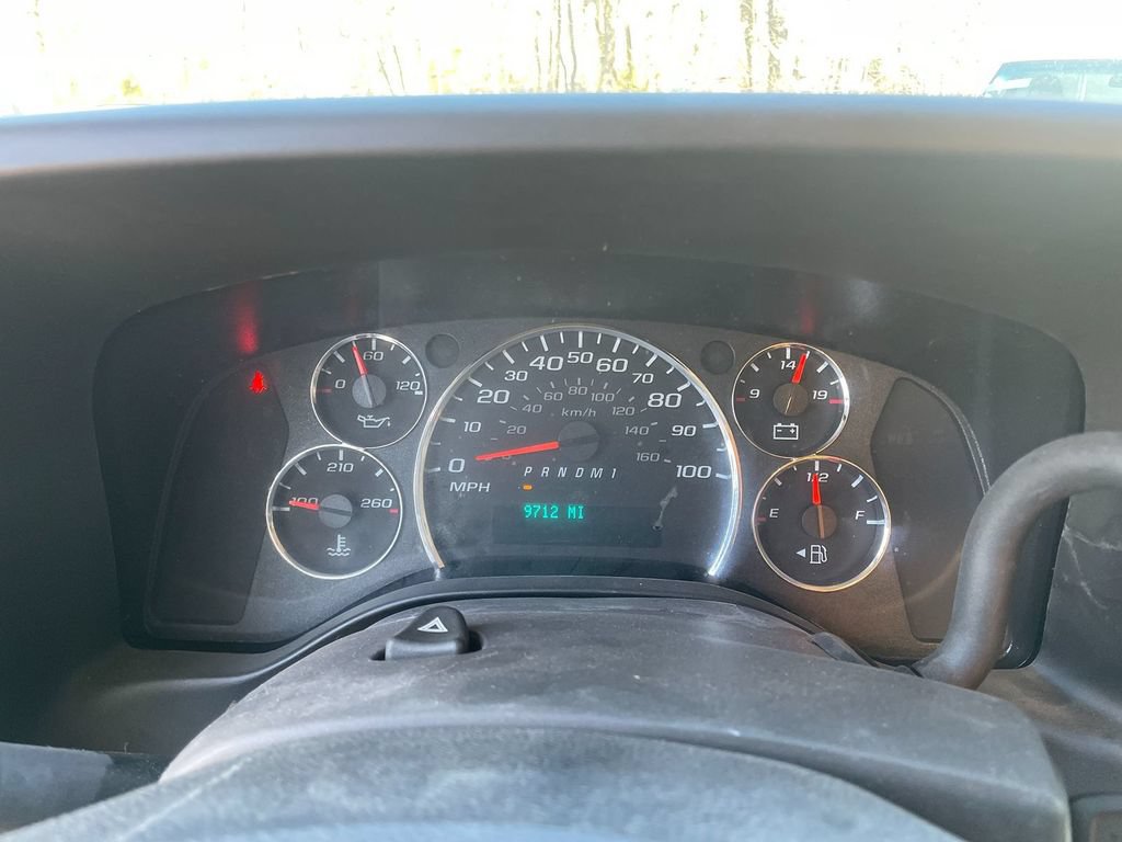 Used 2023 Chevrolet Express 3500 w/ Power Convenience Package RWD image 18