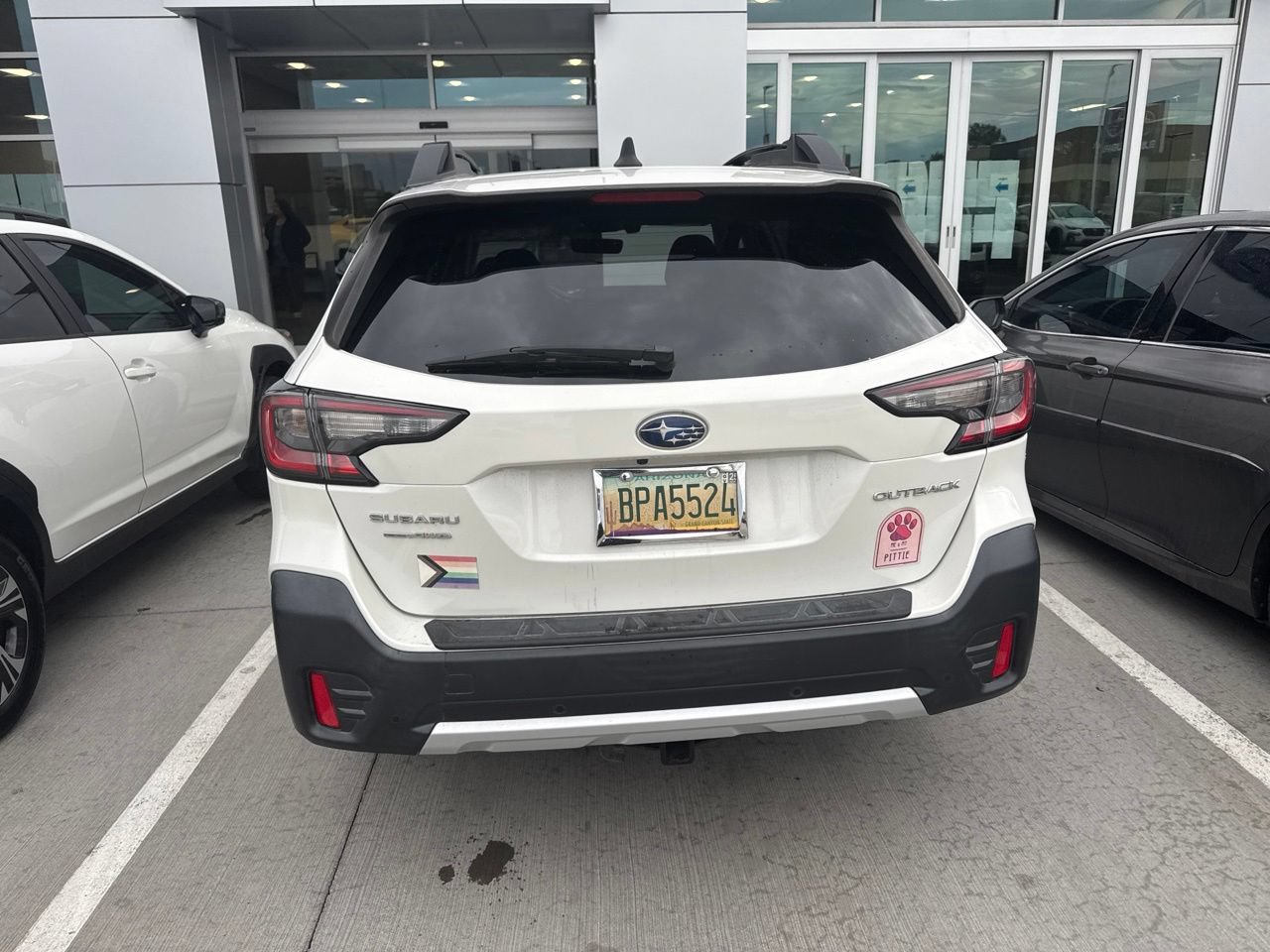Used 2022 Subaru Outback Limited AWD/4WD image 3