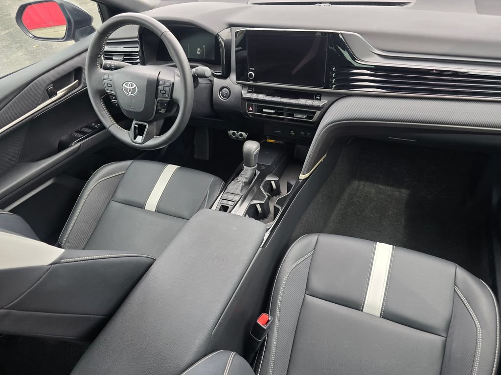 Used 2025 Toyota Camry SE FWD image 21