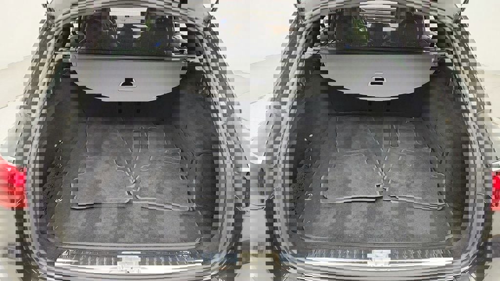 Used 2024 Mercedes-Benz E 450 4MATIC All-Terrain Wagon w/ Multicontour Seating Package image 24