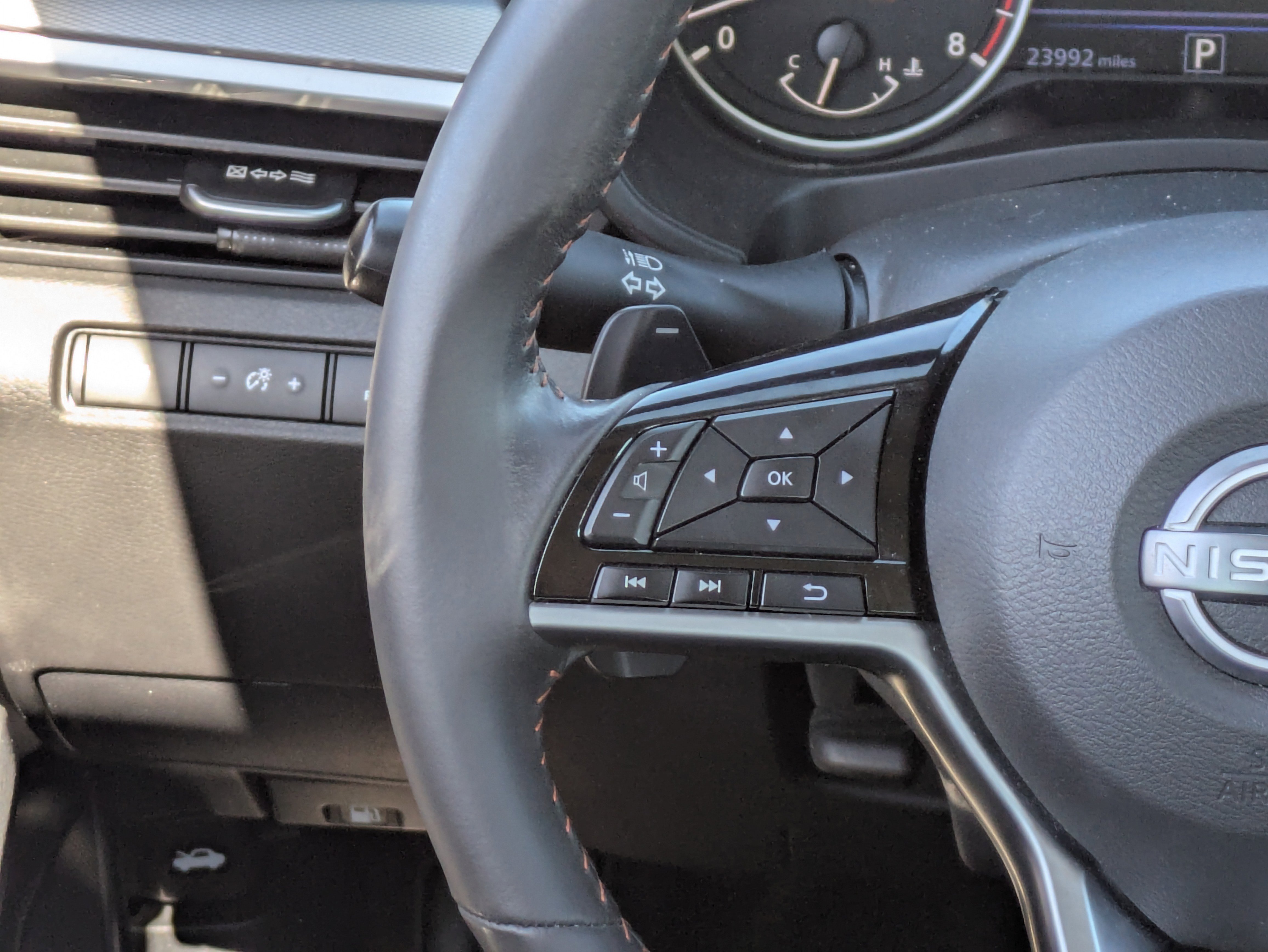 Used 2024 Nissan Altima 2.5 SR image 22