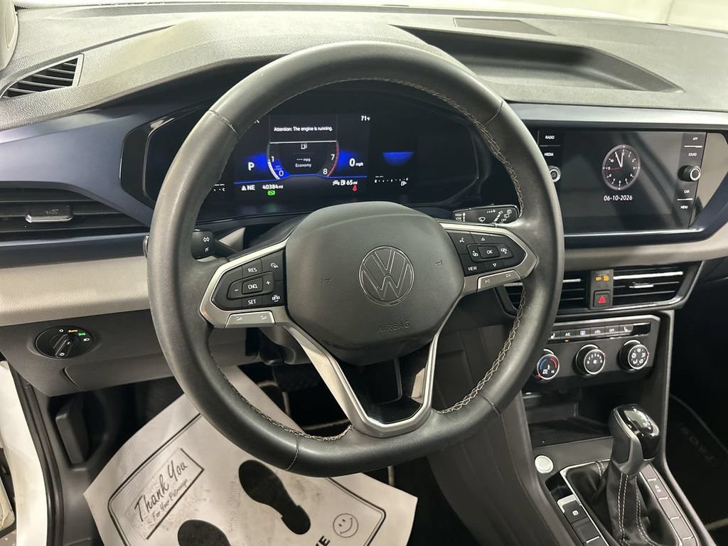 Used 2022 Volkswagen Taos SE AWD/4WD image 4