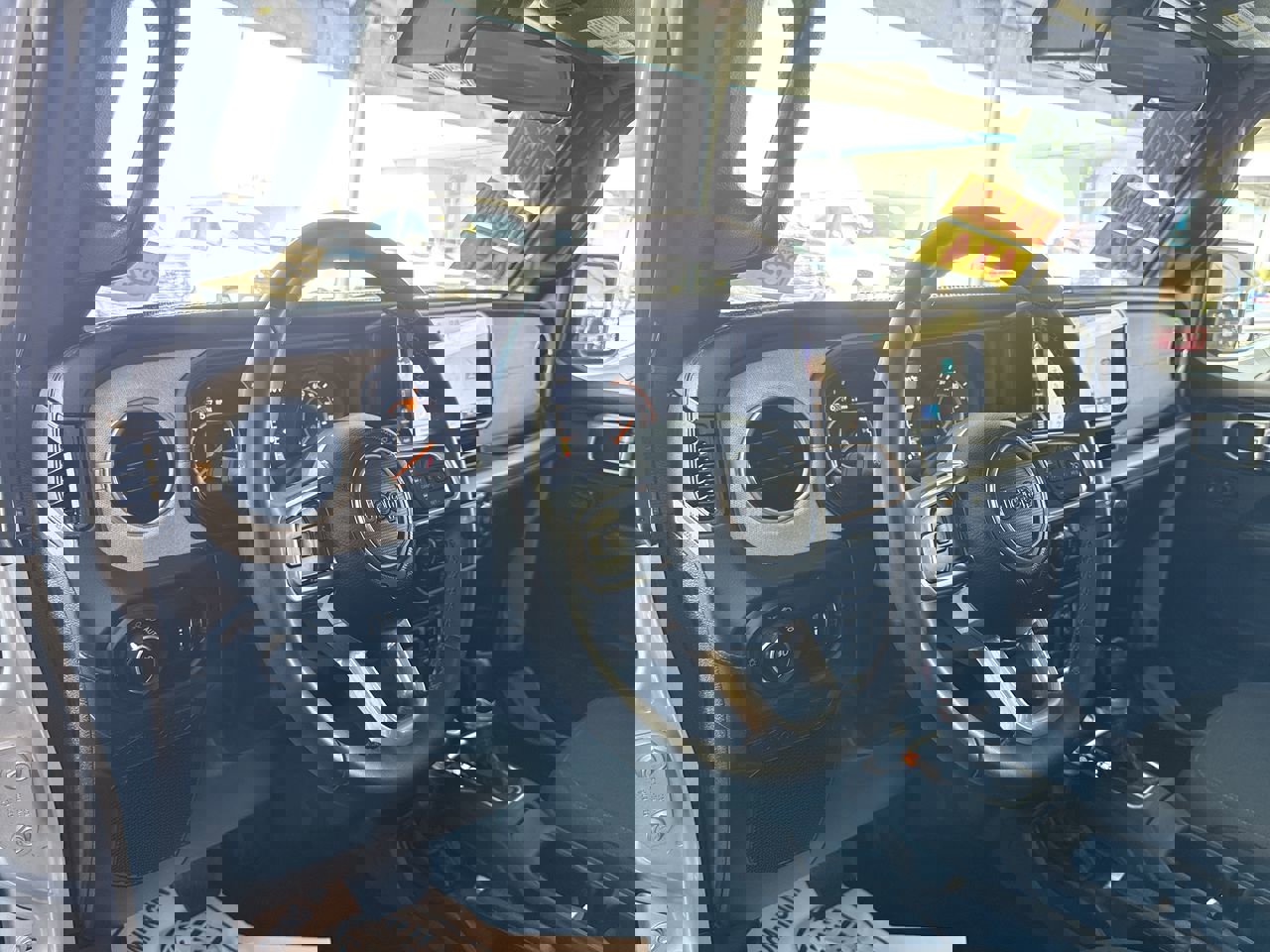 Used 2024 Jeep Wrangler Unlimited Sahara image 9