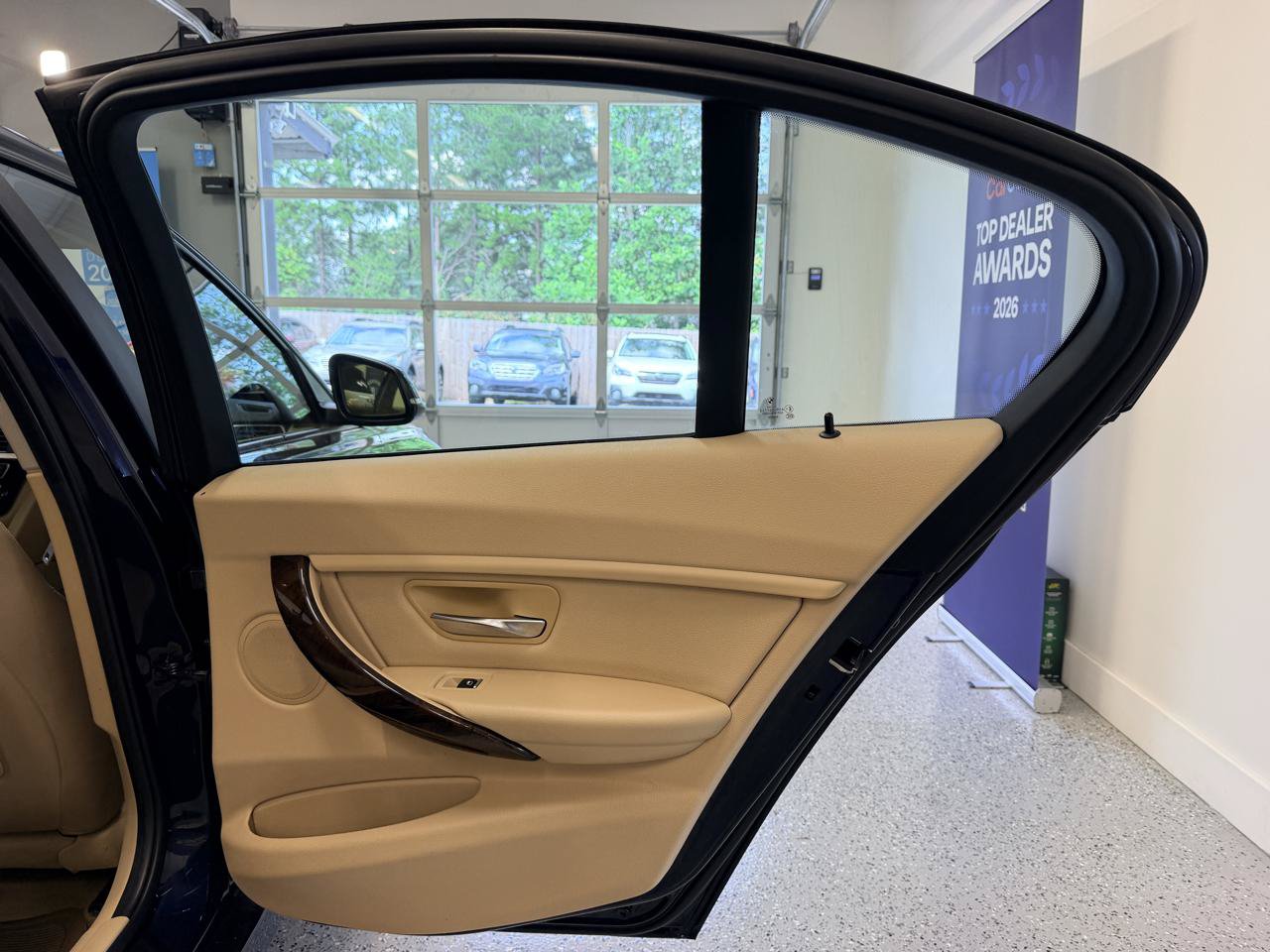 Used 2016 BMW 320i xDrive Sedan AWD/4WD image 21