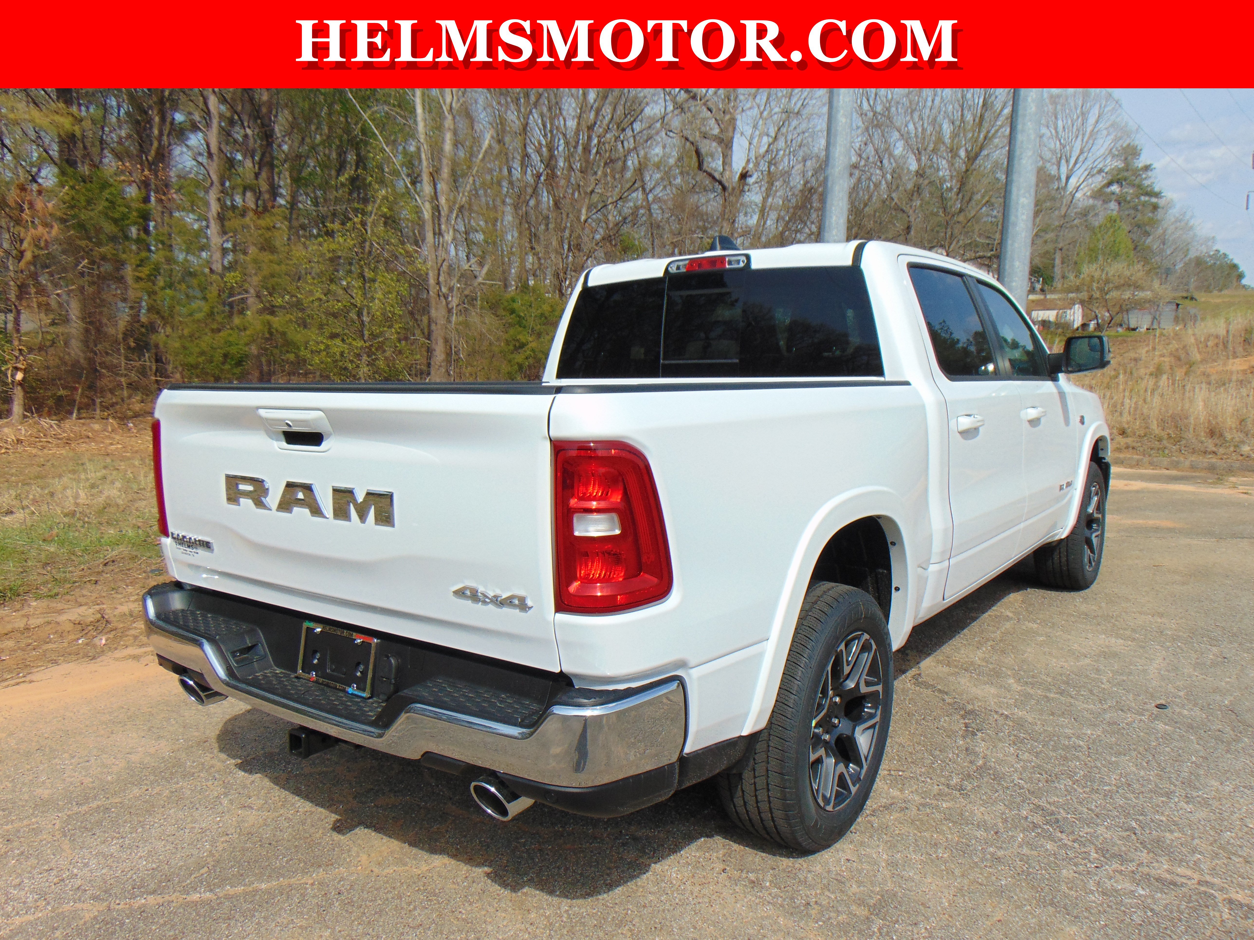 New 2026 RAM 1500 Laramie AWD/4WD image 17