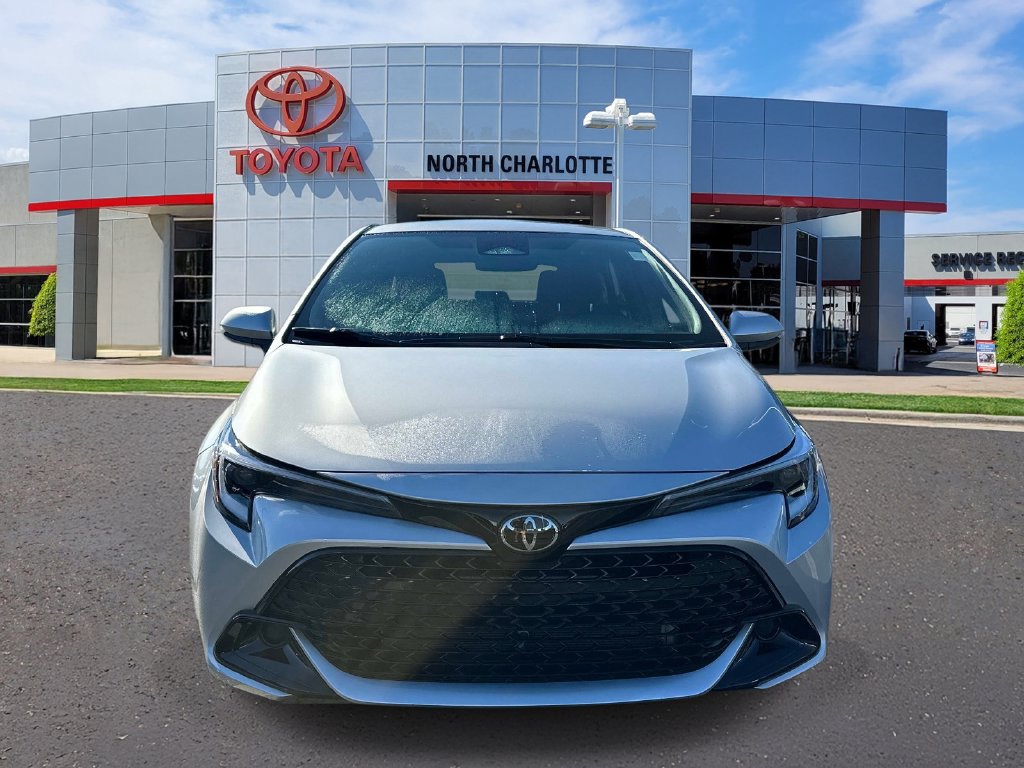 Used 2024 Toyota Corolla SE FWD image 3