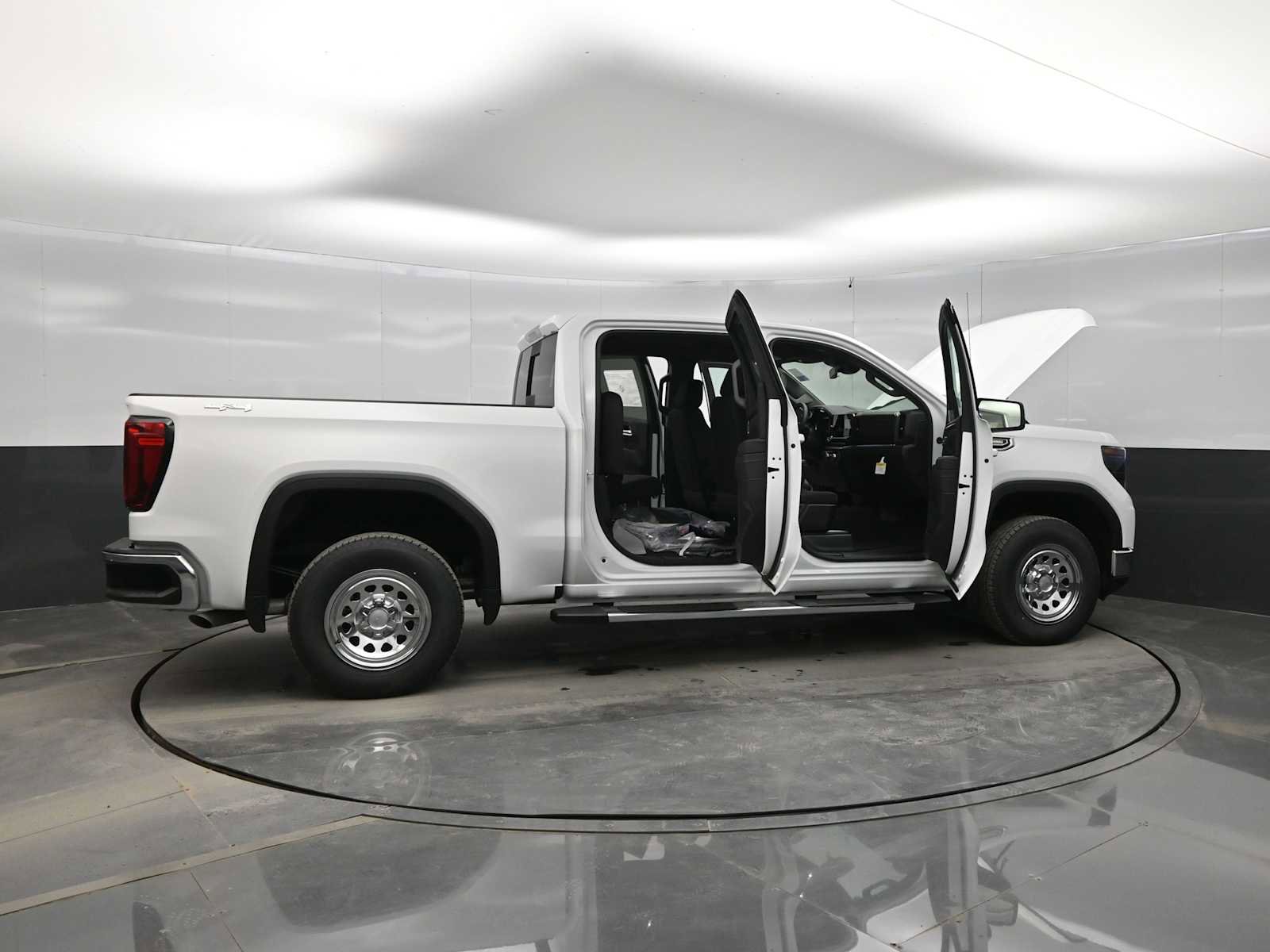New 2026 GMC Sierra 1500 SLE w/ Preferred Package image 40