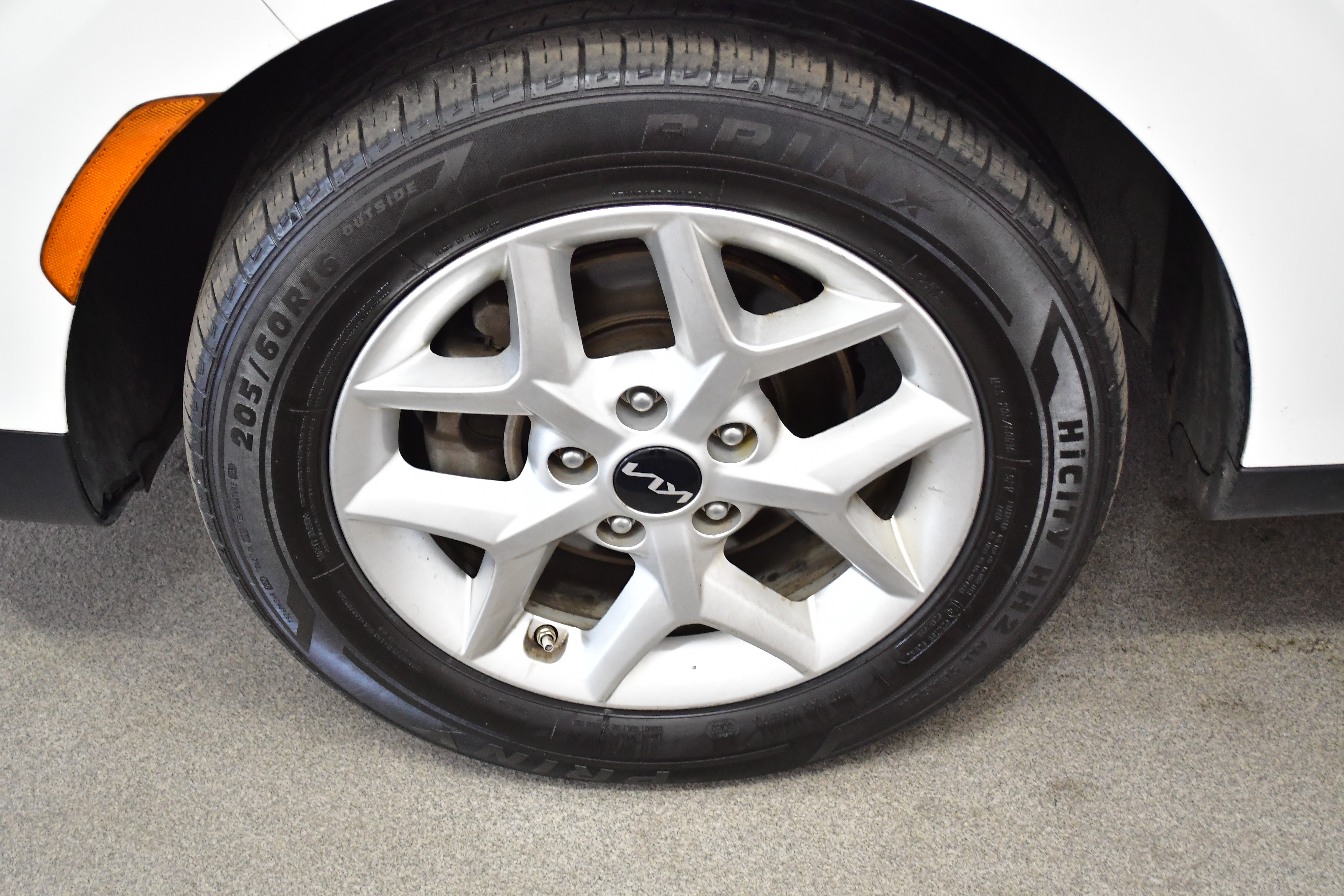 Used 2024 Kia Soul LX w/ Option Group 015 FWD image 34