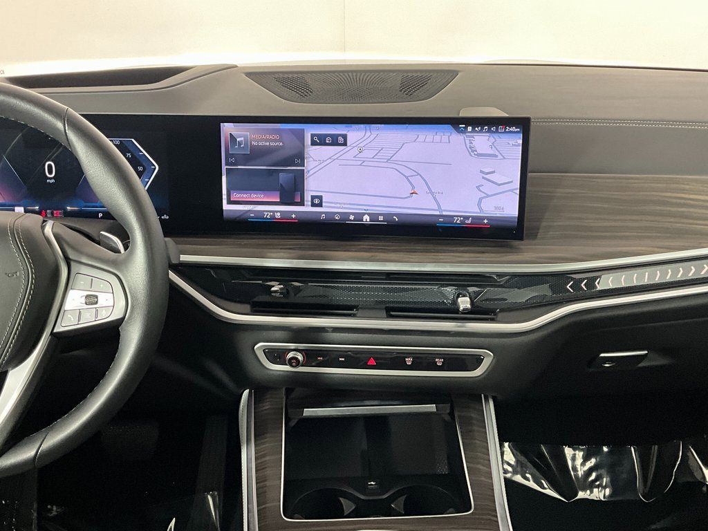 Used 2024 BMW X5 xDrive40i w/ Premium Package image 12