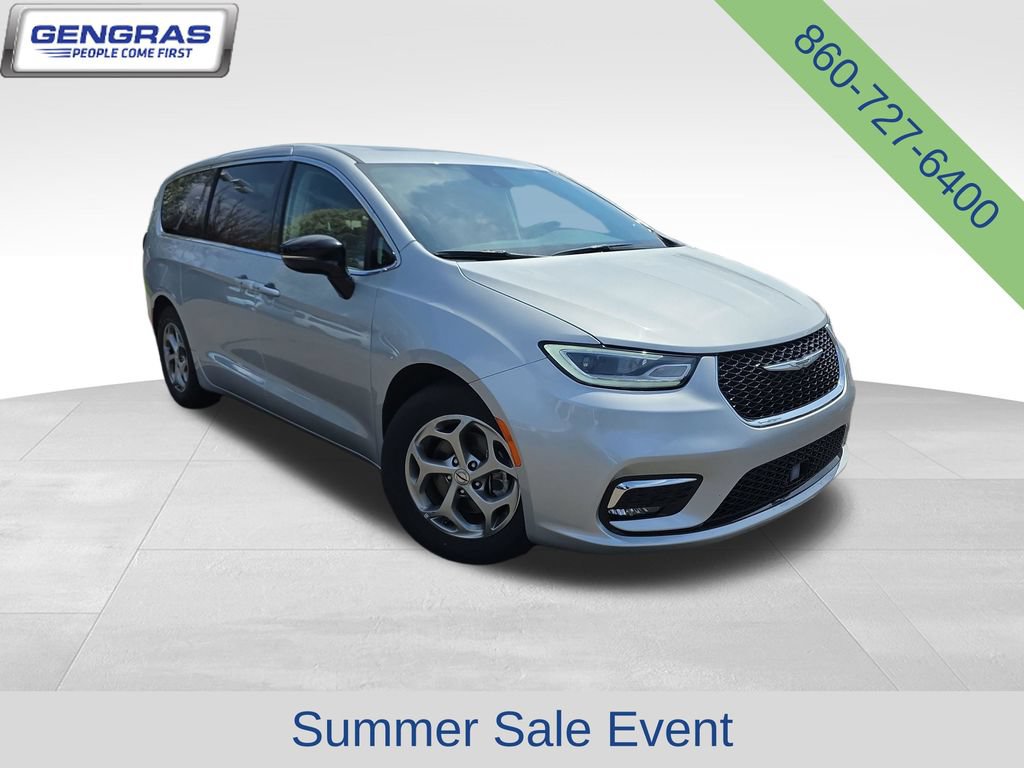 Used 2024 Chrysler Pacifica Limited