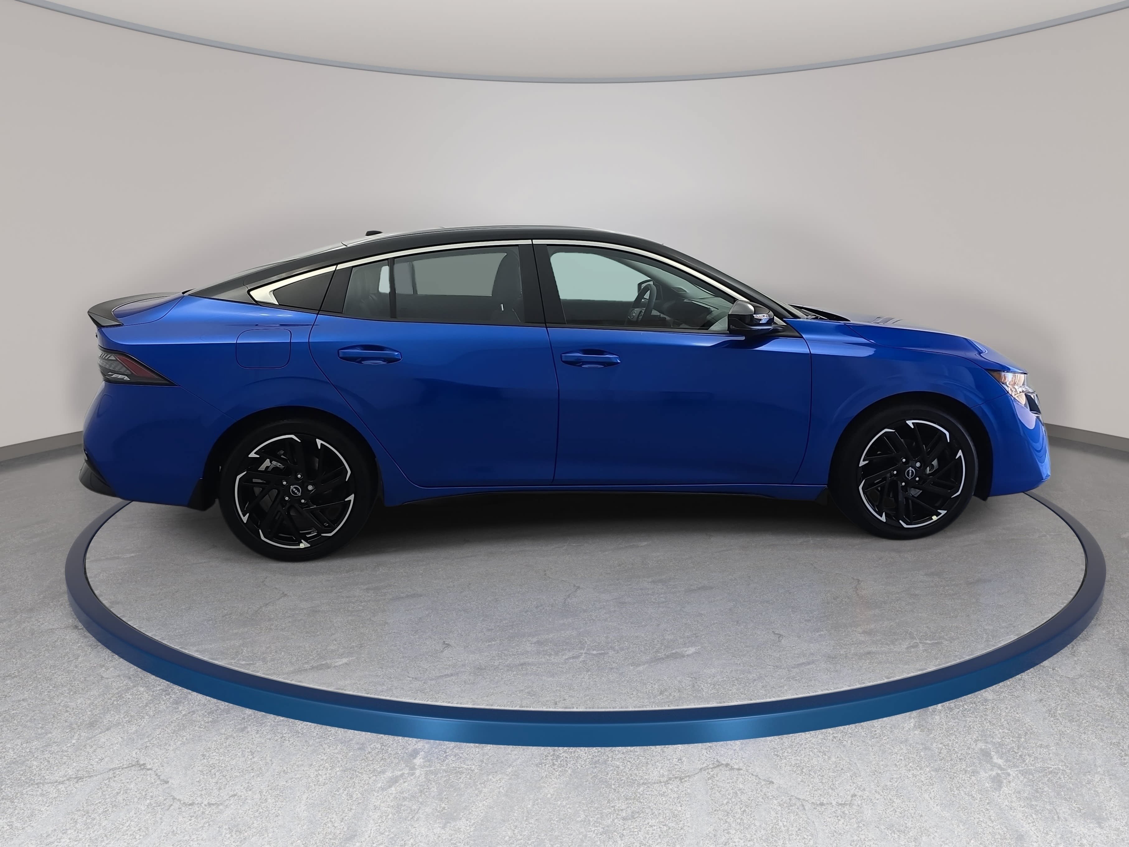 New 2026 Nissan Sentra SR w/ SR Premium Package FWD image 4