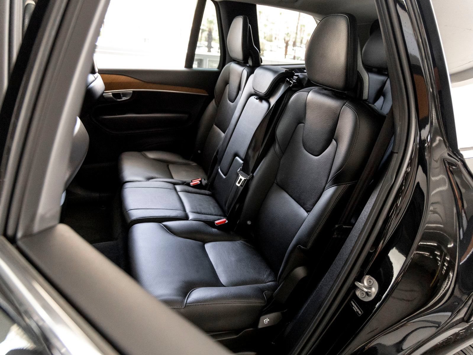 Used 2025 Volvo XC90 B6 Plus w/ Protection Package Premier AWD/4WD image 19