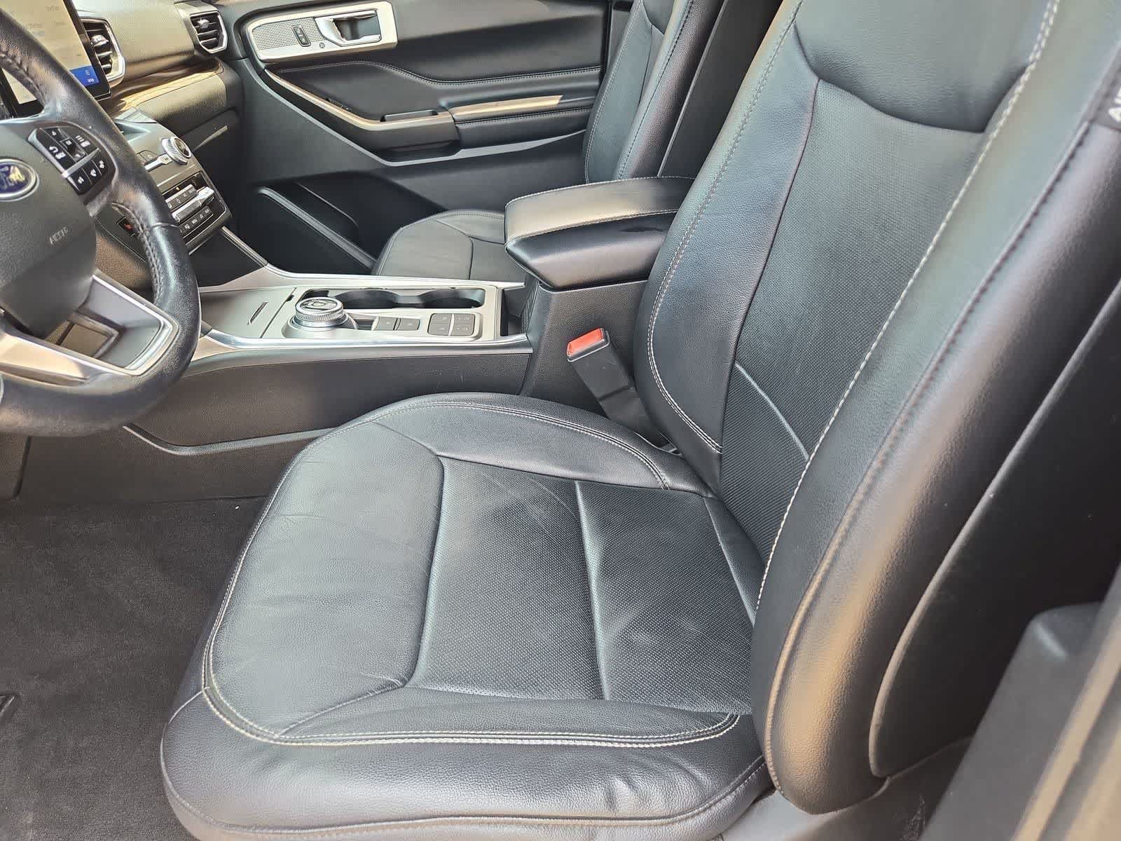 Used 2020 Ford Explorer Limited RWD image 15