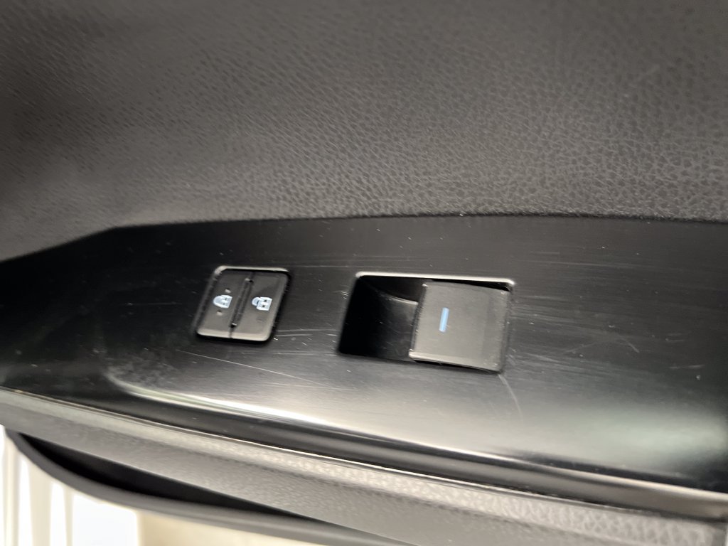 Used 2025 Toyota Camry LE FWD image 29
