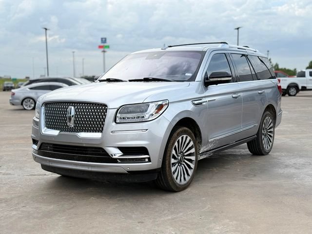 Used 2020 Lincoln Navigator Reserve w/ Luxury Package AWD/4WD image 3
