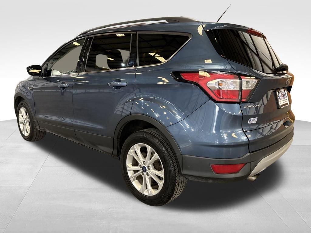 Used 2018 Ford Escape SE image 3