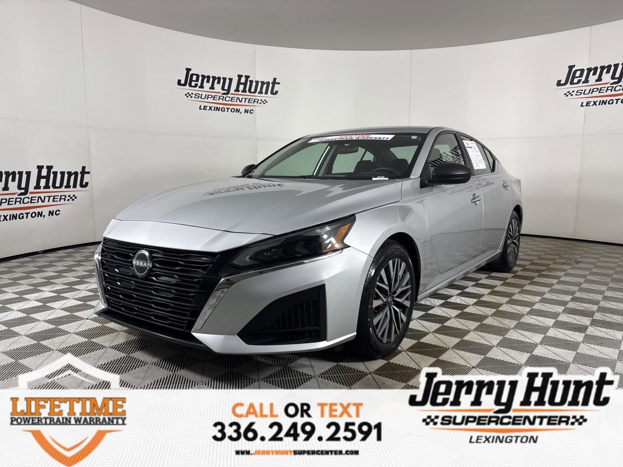 Used 2024 Nissan Altima 2.5 SV