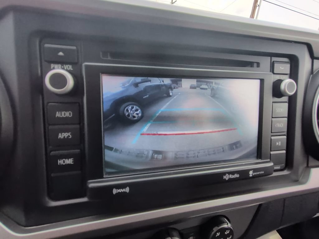 Used 2019 Toyota Tacoma SR5 AWD/4WD image 18
