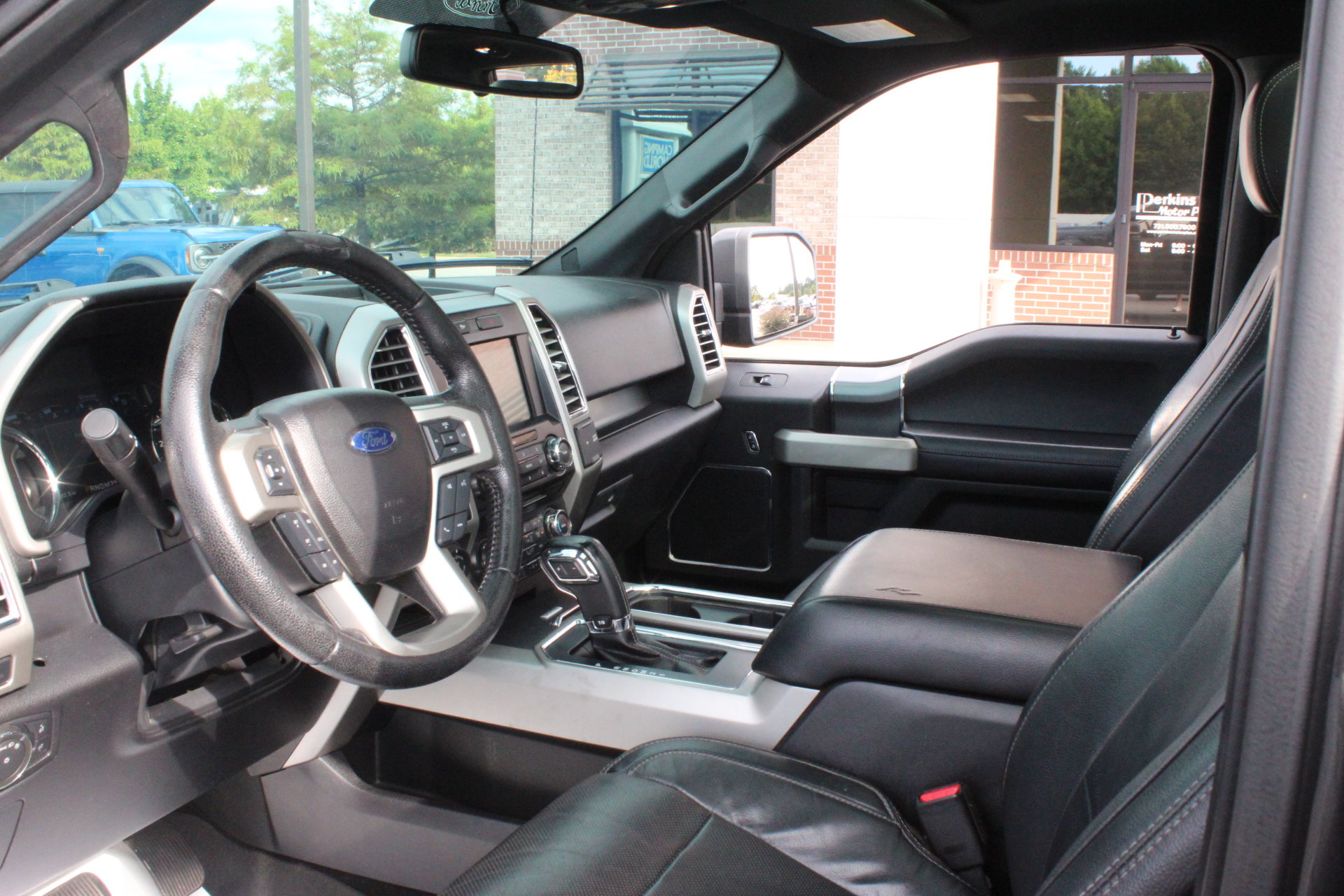 Used 2016 Ford F150 Lariat AWD/4WD image 24