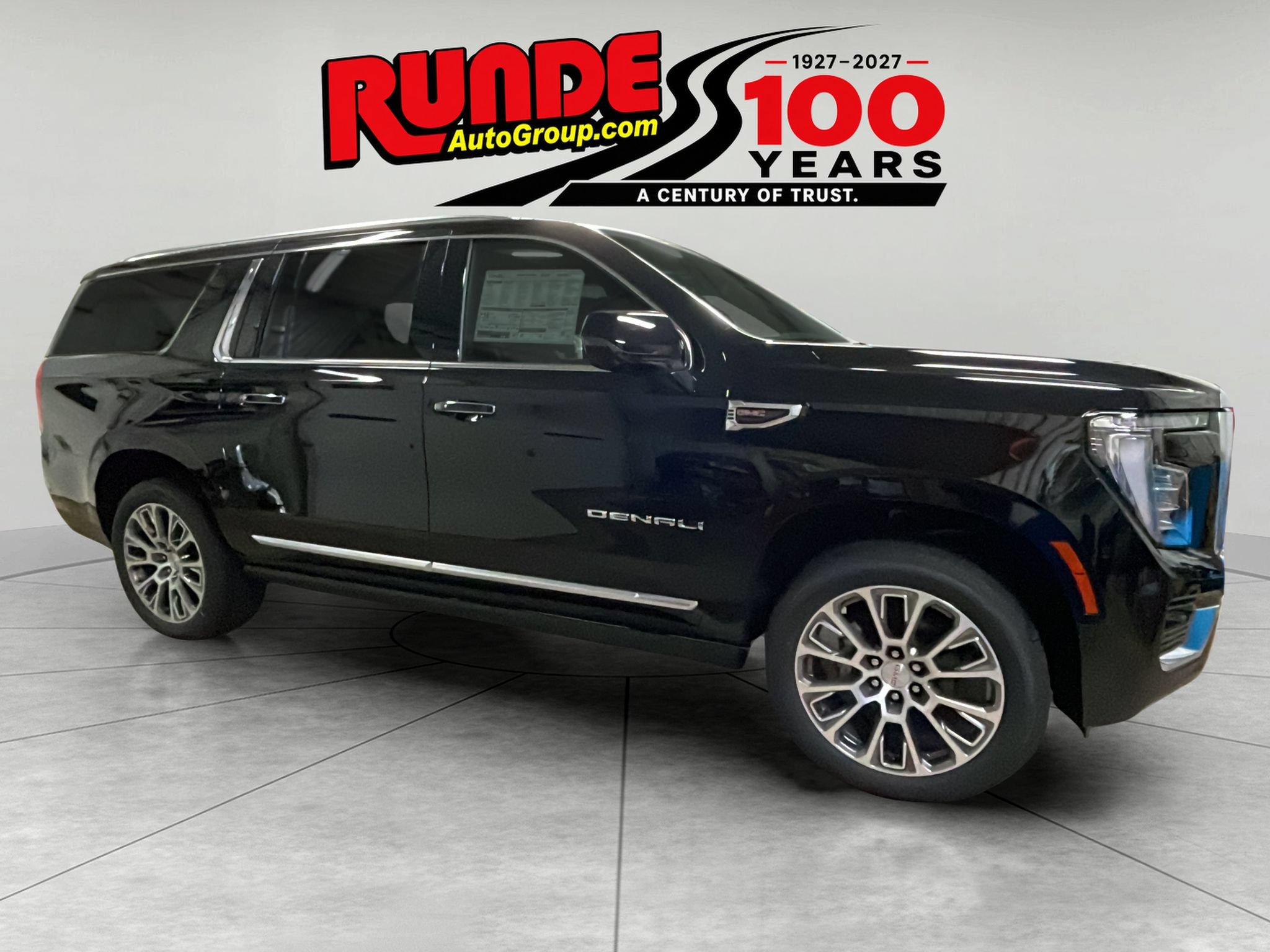 New 2026 GMC Yukon XL Denali w/ Denali Reserve Package AWD/4WD image 7