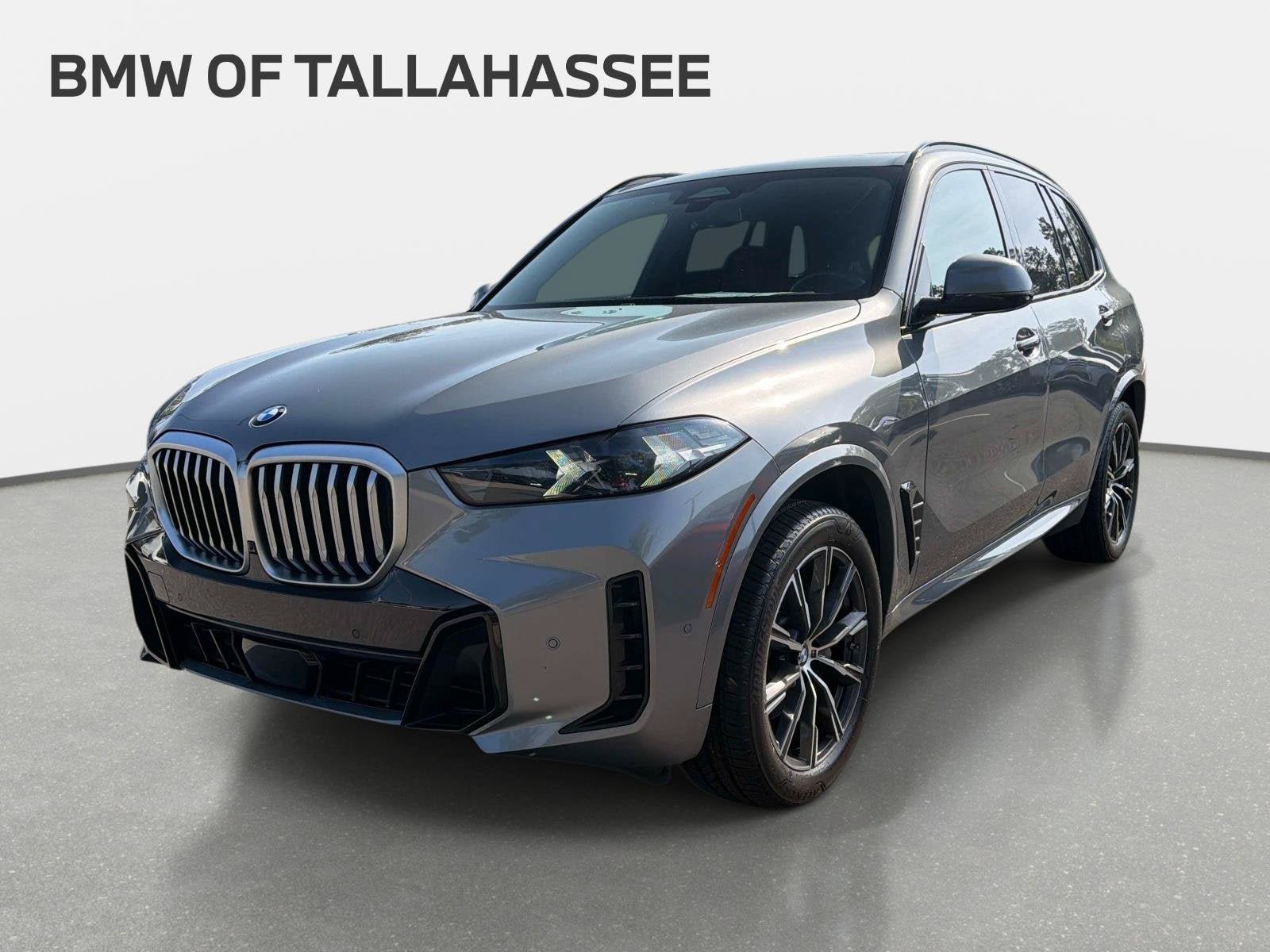 Used 2024 BMW X5 sDrive40i w/ M Sport Package RWD image 1