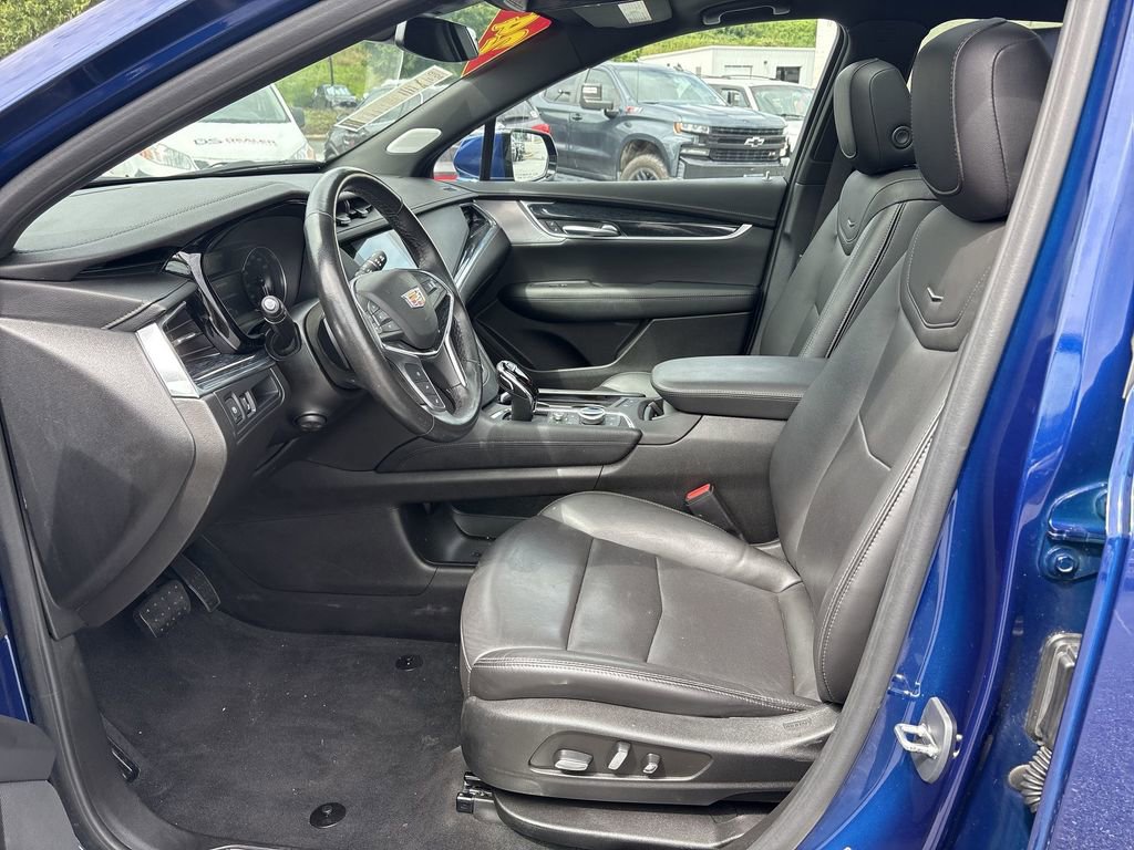 Certified 2024 Cadillac XT5 Premium Luxury w/ LPO, Floor Liner Package image 23
