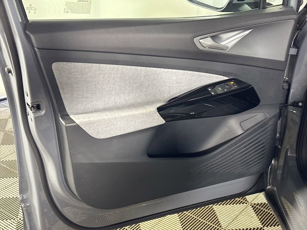 Used 2024 Volkswagen ID.4 2WD image 10
