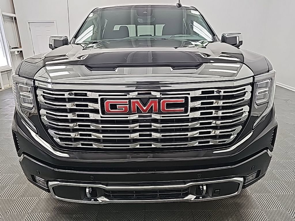Used 2025 GMC Sierra 1500 Denali w/ Denali Reserve Package image 3