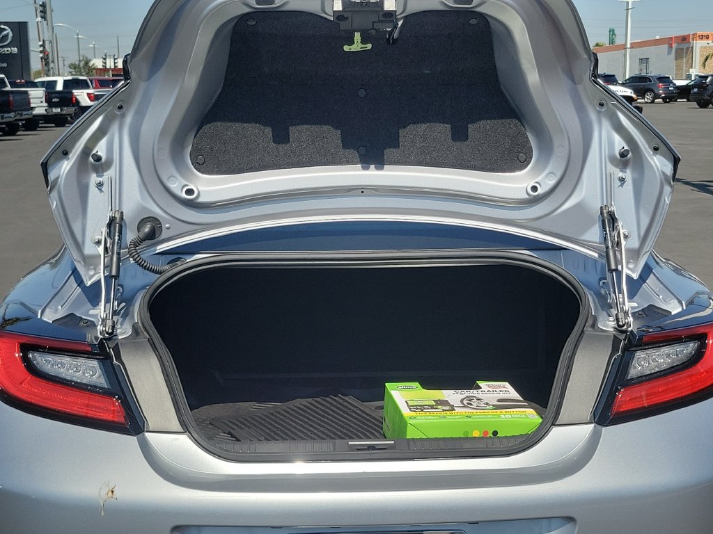 Used 2025 Toyota GR86 Premium w/ ALL Weather Mat Package (TMS) RWD image 23