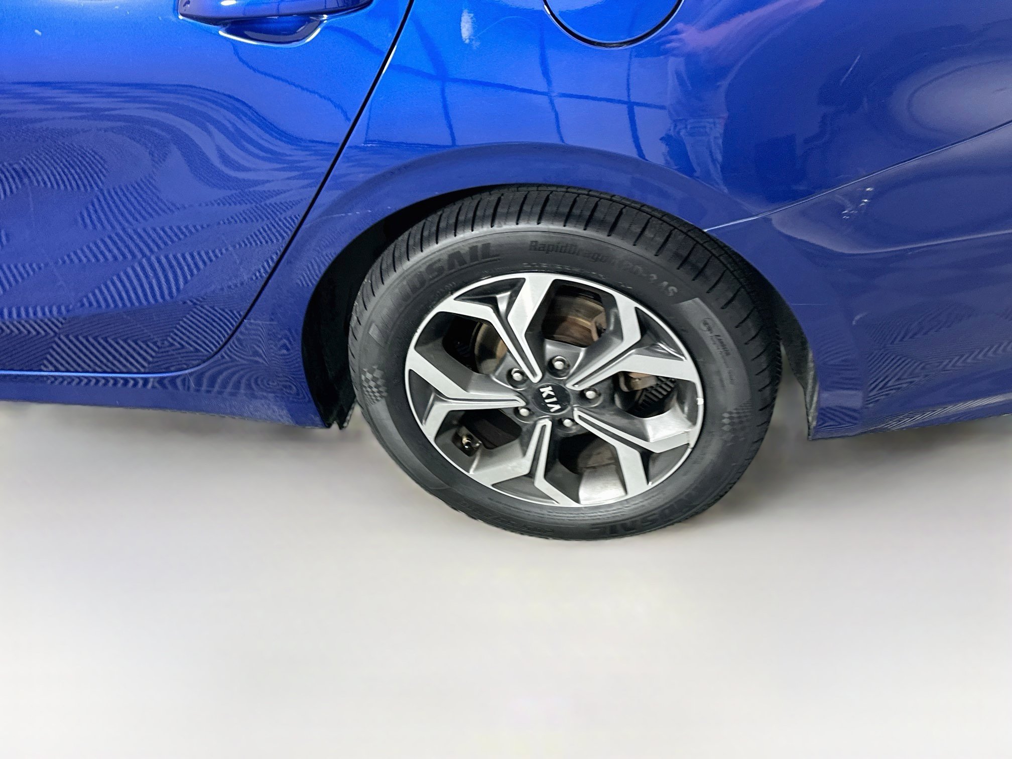 Used 2020 Kia Forte LXS FWD image 11