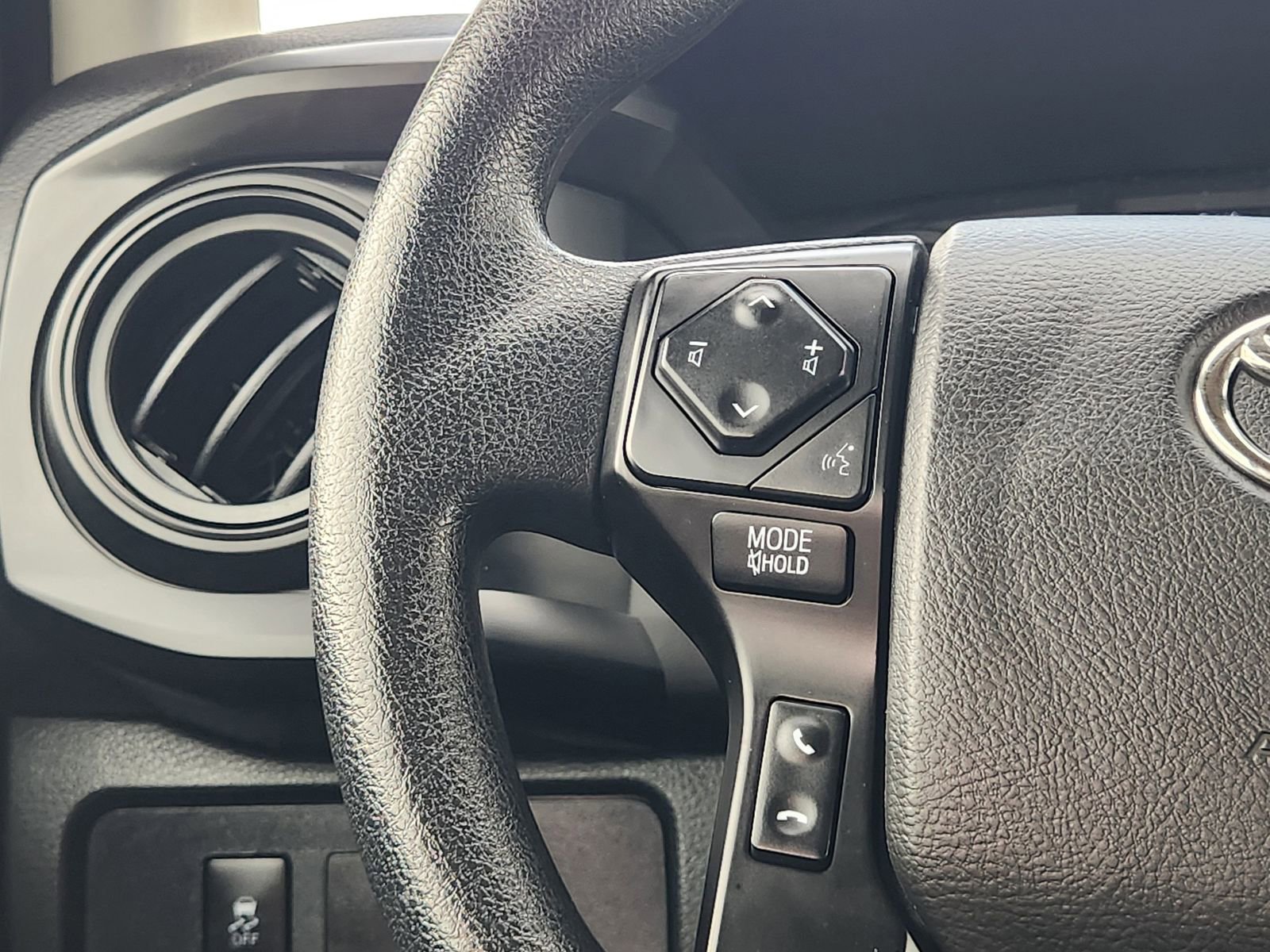 Used 2023 Toyota Tacoma SR image 26