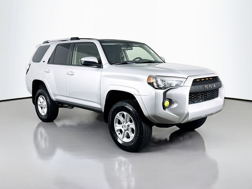 Used 2019 Toyota 4Runner SR5 RWD image 3
