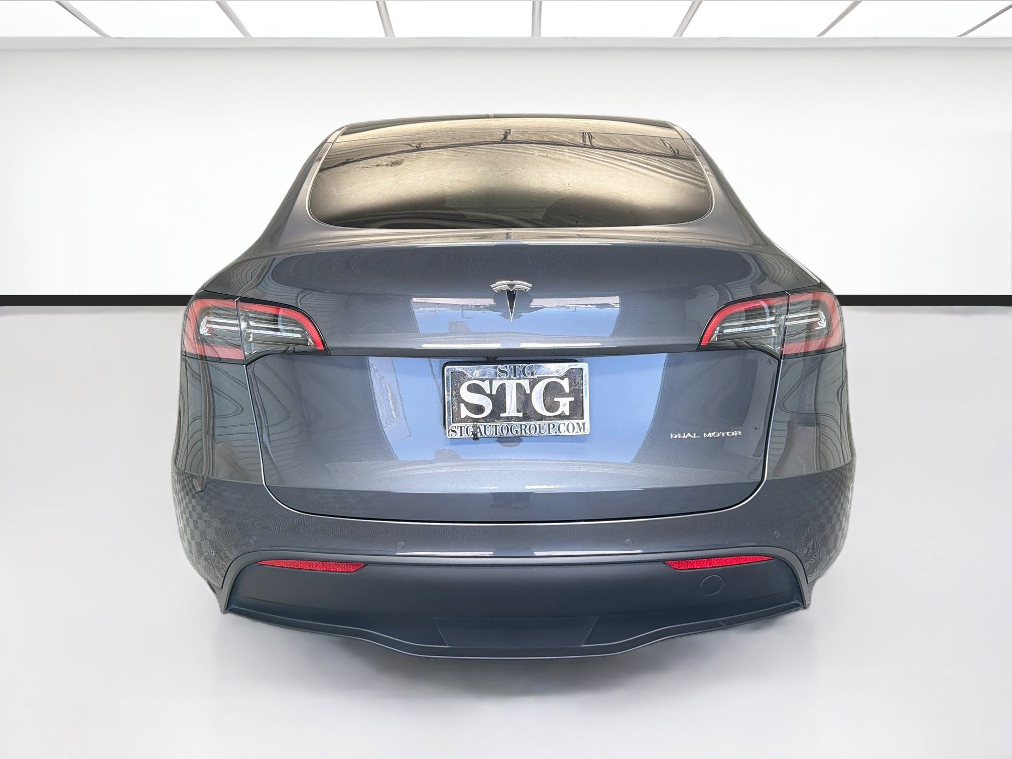 Used 2022 Tesla Model Y Long Range AWD/4WD image 5