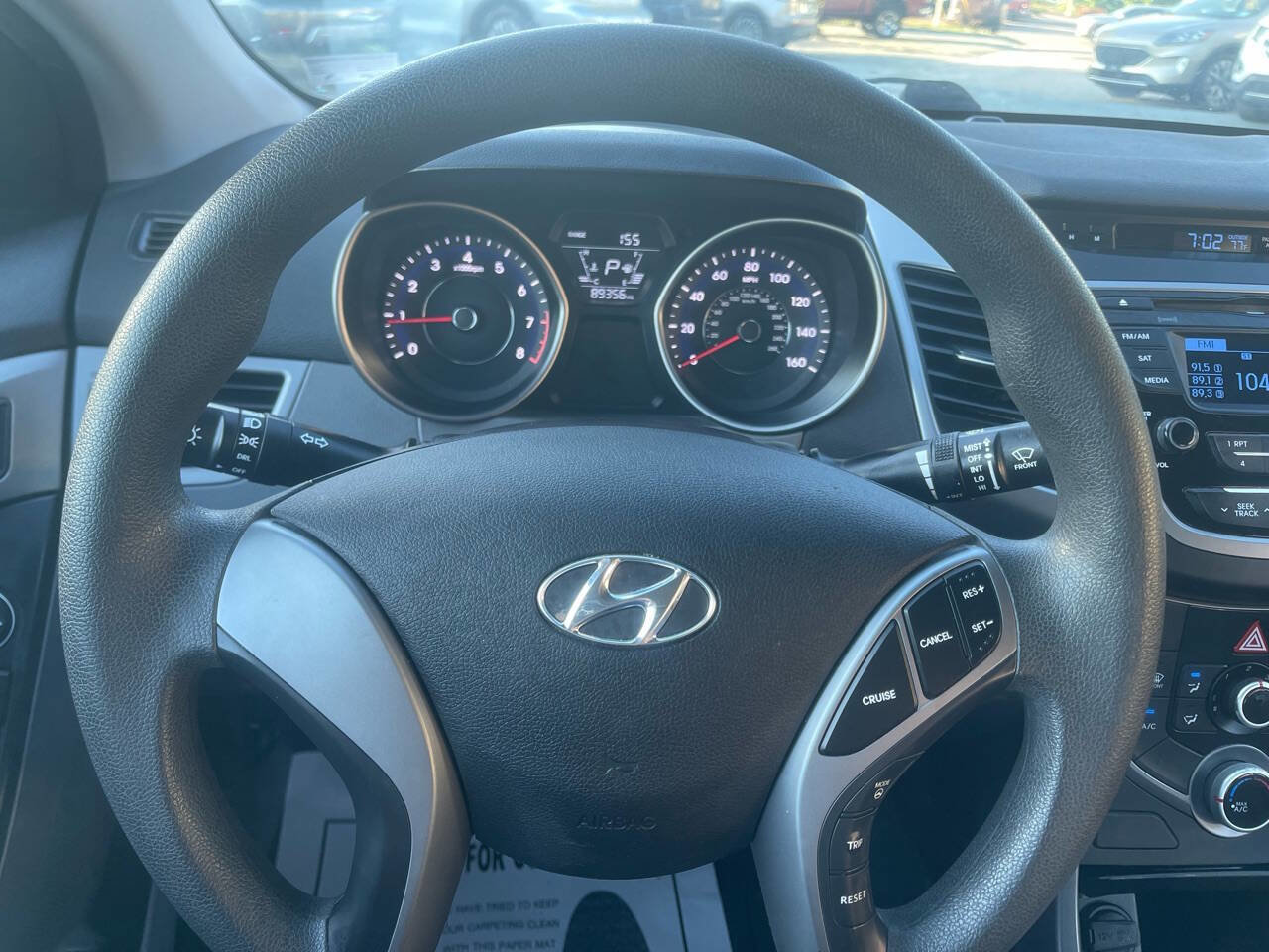 Used 2015 Hyundai Elantra SE FWD image 17
